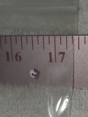 Mattel Monster High Frankie White Skull Ring with Pink Bow